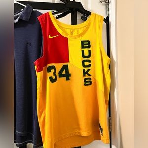 Giannis Anteokounmpo Milwaukee Bucks Jersey